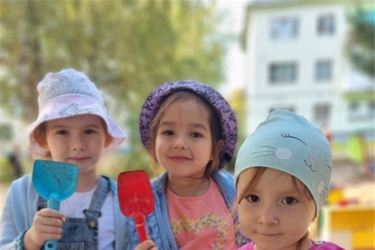 🌼Наши воспитанники приняли участие в посадке цветов в горшки🌷