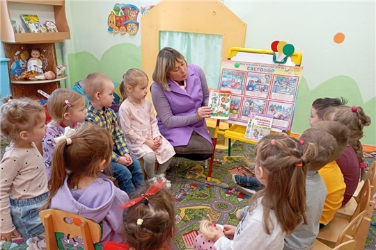 Наш помощник-светофо