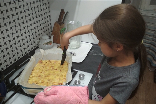 Шарлотка как в детском саду.