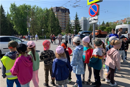 Экскурсия к пешеходному переходу.