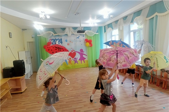 Танцы в детском саду