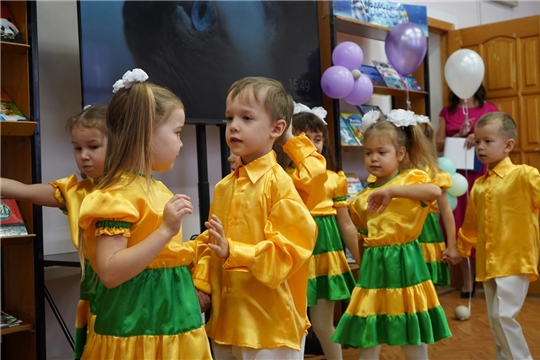 Подарок к юбилею любимой библиотеке