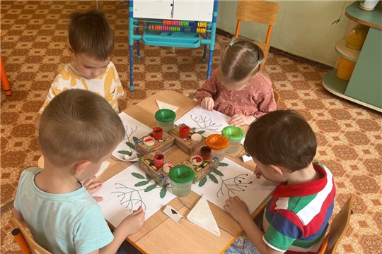 Нетрадиционное рисование в кружке "Капелька"