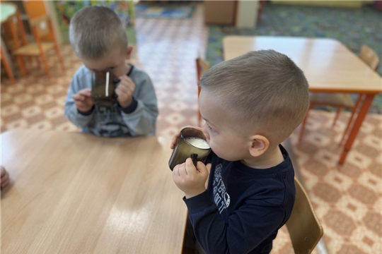 Пейте, дети, молоко