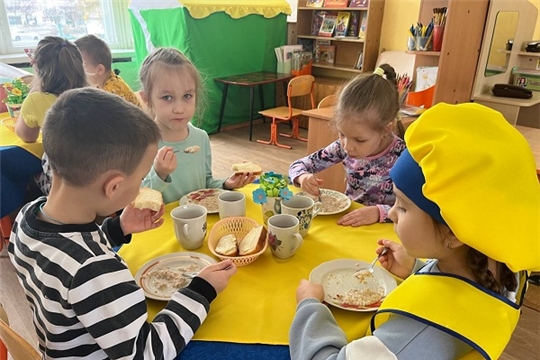 Этикет и правила поведения за столом