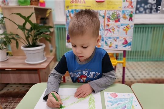 Рисование еловой ветки