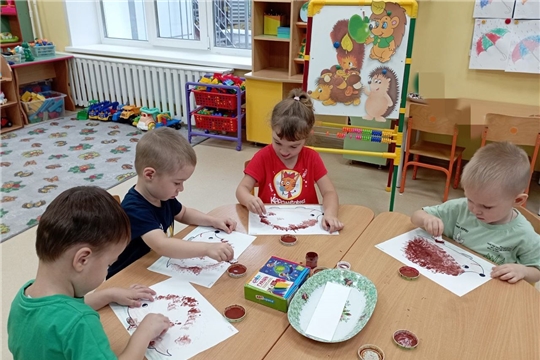 Рисование мятой бумагой.