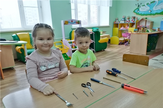 Колющие, режущие предметы в быту