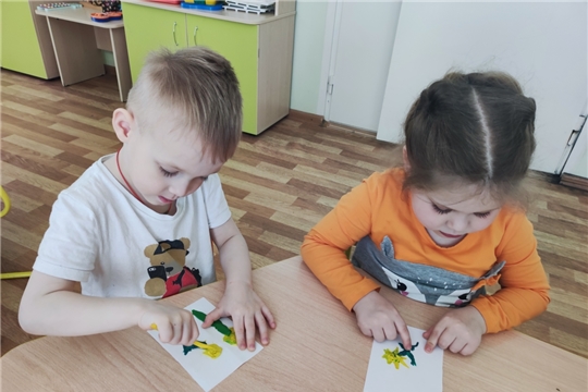 Пластилинография «Одуванчики - словно солнышки»