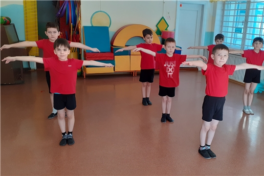1,2,3,4 - руки выше, ноги шире