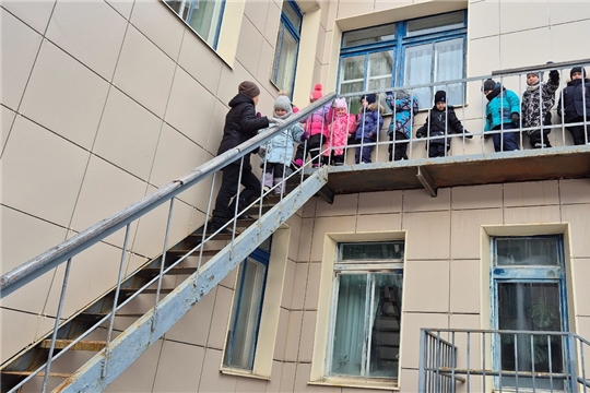 Отработка навыков действий в чрезвычайных ситуациях