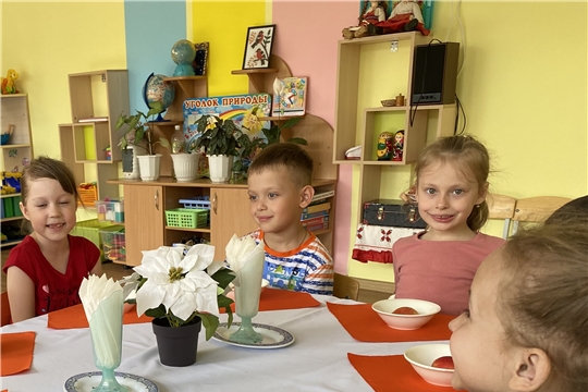 Сочное яблоко