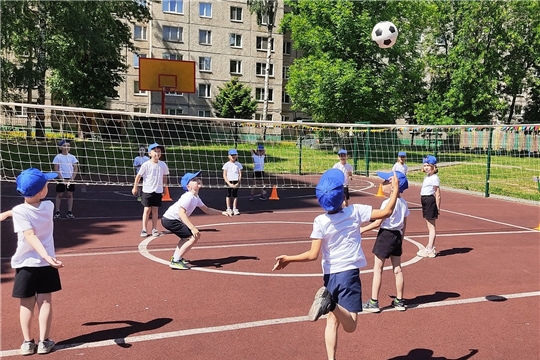 Веселый пионербол