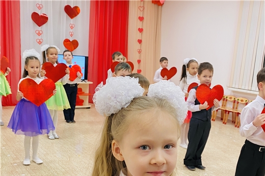 Праздничный концерт "Тепло сердец для милых мам"