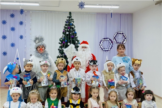Продолжаются праздничные утренники