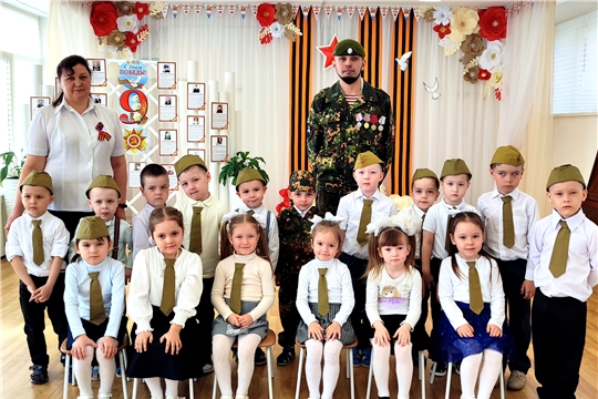 Встреча с ветераном: музыкально-литературная гостиная "Мы гордимся !" с вручением цветка