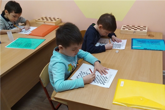Занимаемся шахматами