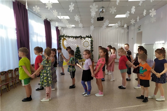 Новогодние утренники в детском саду