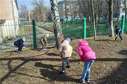 Трудовая деятельность на прогулке