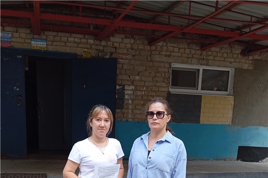 Педагогами осуществляется рейд в семьи, находящиеся в социально опасном положении.