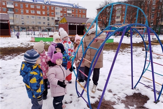 Беседа "Как играть, чтобы не пораниться".