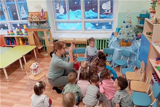 Коррекционно-развивающее занятие с детьми второй группы раннего возраста "Капельки", "Смешарики".