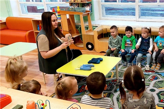 Варежки – хоть и маленький, но очень важный элемент зимней одежды ребенка.