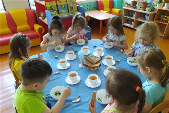Польза зелёных салатов для ребёнка