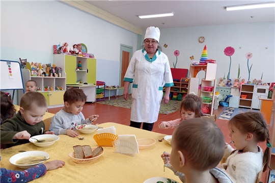 Шеф-повар в гостях у ребят