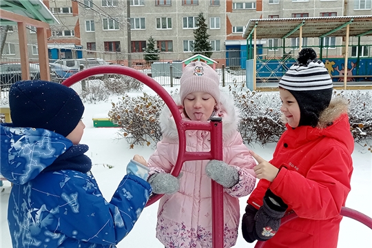 Любопытный язычок