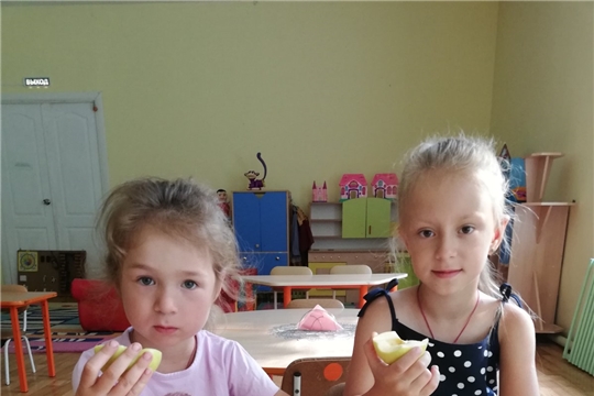 Сочные и полезные яблоки