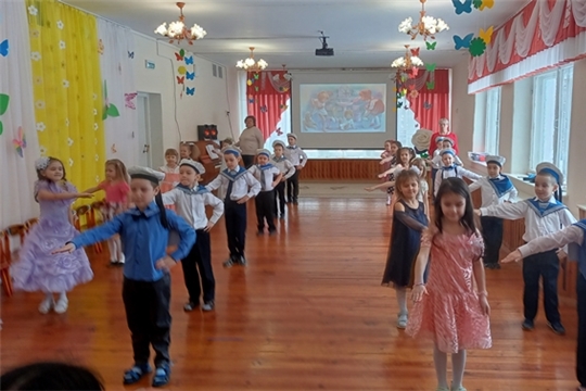 Мамин праздник