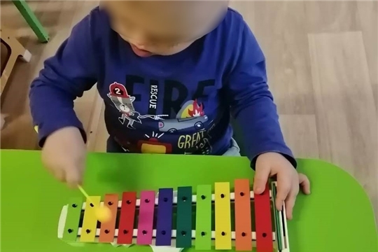 Играем на металлофоне