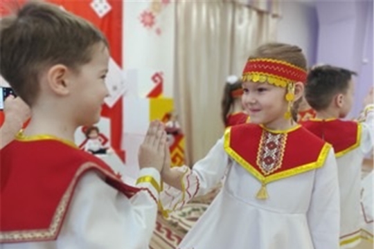 В краю ста тысяч песен
