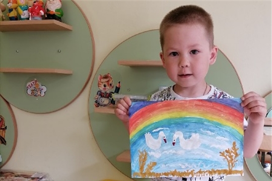 Выставка рисунков ко Дню Республики