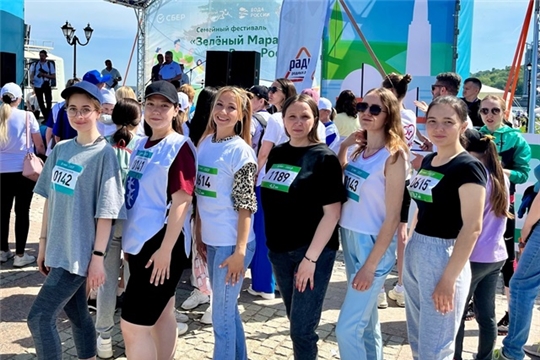 Педагоги приняли участие в забеге «Зелёный Марафон»