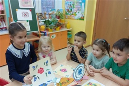 Юные тимуровцы