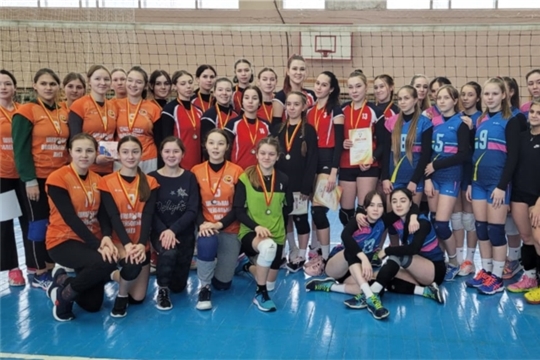 Финальные игры первенства Чувашской Республики по волейболу среди юношей и девушек 2004 г.р. и младше