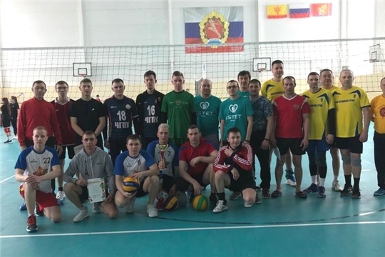 В Красных Четаях провели популярнейший весенний спортивный праздник «Кубок Гагарина» по волейболу