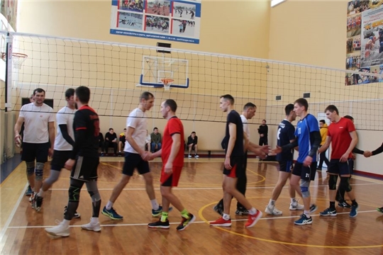 В Моргаушском муниципальном округе состоялся «Кубок четырех» среди сильнейших команд района по волейболу