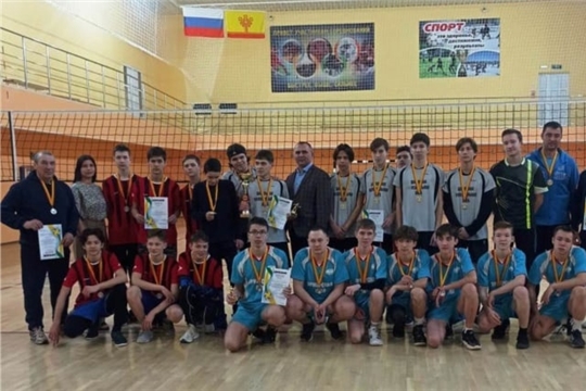 В Урмарах состоялся муниципальный этап чемпионата «Школьной волейбольной лиги Чувашской Республики»