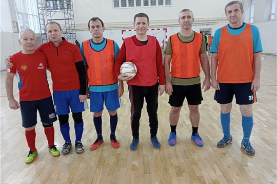14 ноября с.г. в спортзале АУ ФСК Восток проводился турнир по мини-футболу среди ветеранов 60 лет и старшеИнструктор по спорту - Михайлов В.Э.