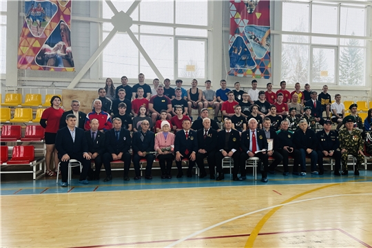 Чемпионат и первенство города Канаша и XIV турнир памяти подполковника Р.Н. Желудкина по гиревому спорту