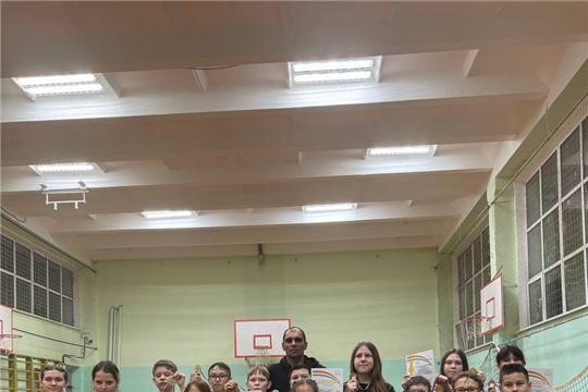 Традиционные детские соревнования по лёгкой атлетике на призы "Деда Мороза и Снегурочки»