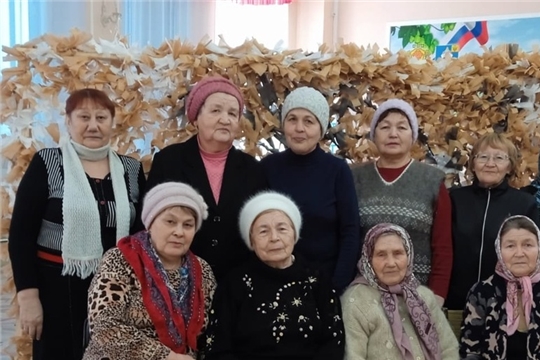 Организована работа по вязанию маскировочной сети