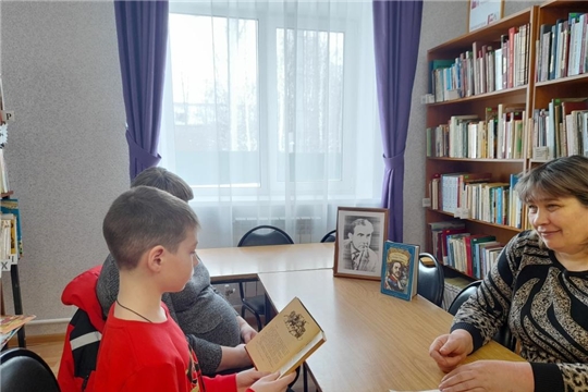 День чтения вслух «Творец истории» в Шераутской сельской библиотеке