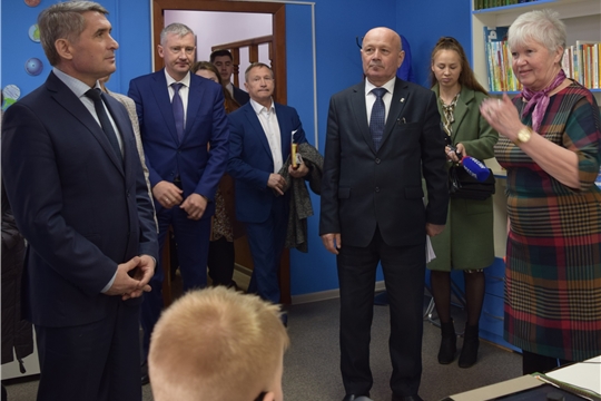 Мариинско-Посадскую центральную библиотеку посетил Глава Чувашской Республики Олег Николаев