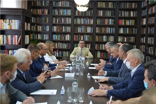 Центральную районную библиотеку посетил сенатор Российской Федерации Николай Федоров