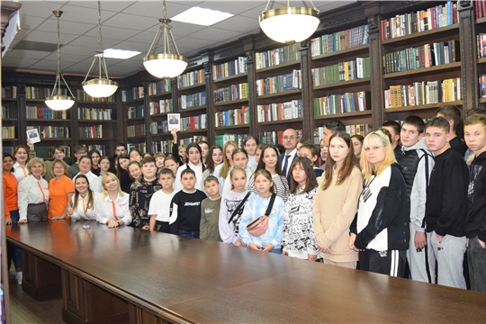 "Классная встреча" с Главой Мариинско-Посадского муниципального округа состоялась в Центральной районной библиотеке
