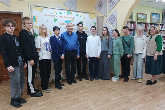 Продолжаются занятия в литературно-поэтическом клубе «Литература и время»